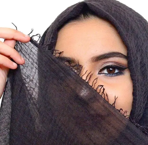 BLACK COTTON CRINKLE HIJAB - SAHAR